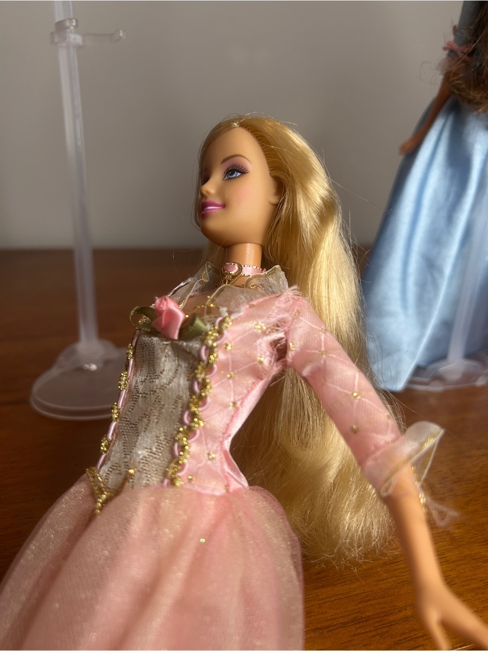 Barbie Princess and the Pauper Dolls - Picture 3 of 7